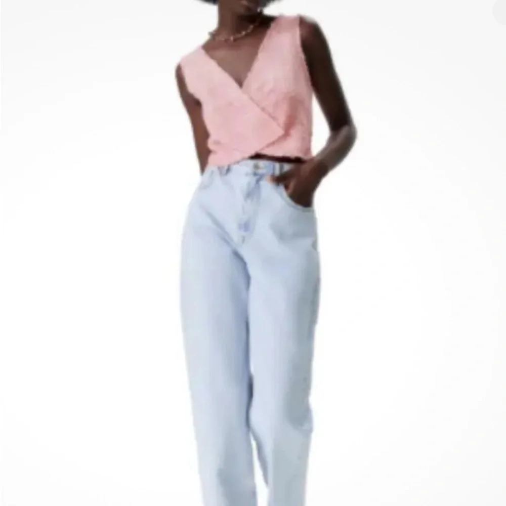 2/$28 ZARA Textured Weave Frayed Hem Crop Top Blouse Pink Size Small NWT